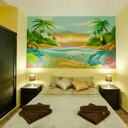 Mango Y Papaya Apartment